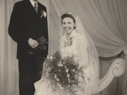 Huwelijk Pietje Y. Tamminga N146 en Adrianus G. van Osnabrugge, foto 1953